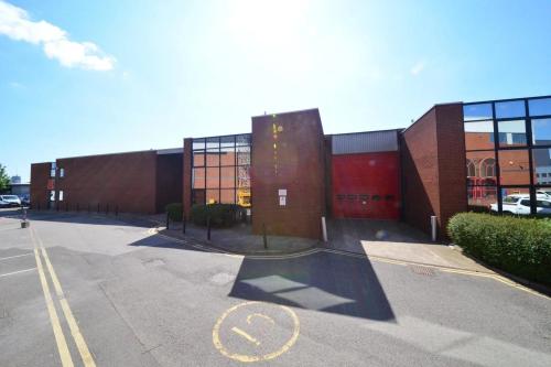 4, Heron Trading Estate, Park Royal, London, W3