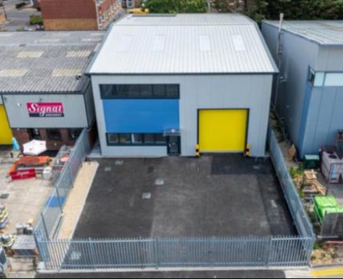 Unit 9, Stirling Way, Croydon, CR0