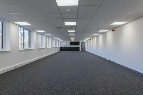 Unit 1, Groundwell Industrial Estate, Crompton Road, Swindon, SN25