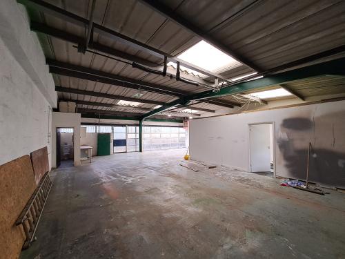 Unit 27, Water Eaton Industrial Estate, Barton Road, Milton Keynes, MK2