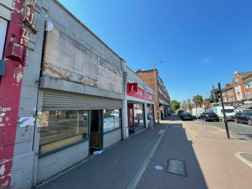 360 Lea Bridge Road, Leyton, London, E10
