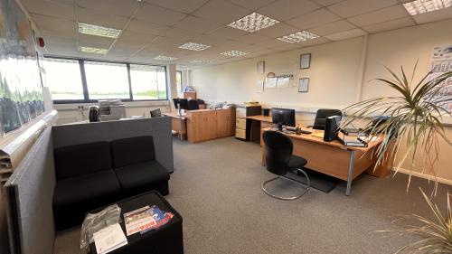 Unit 7 Saxon House, Upminster Trading Park, Warley Street, Upminster, RM14
