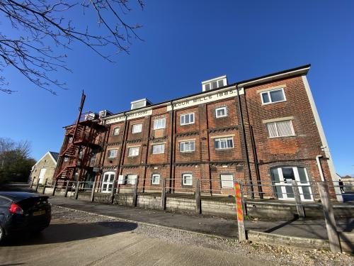 The Millhouse Business Centre, Mill Road, Totton, Southampton, SO40