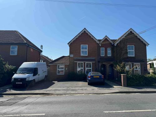 Oak Villas, 1-6 Winchester Road, Bishop’s Waltham, Southampton, SO32