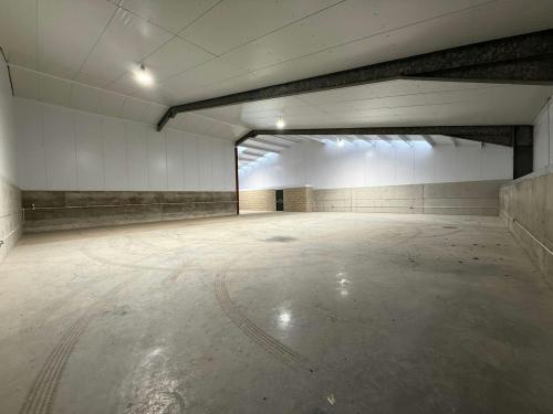 Unit 1E Manor Farm Barns, Church Lane, Exton, Southampton, SO32