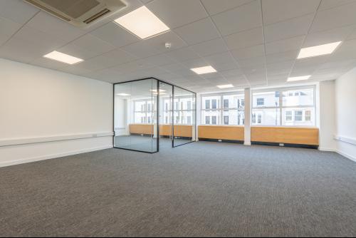 100-101 Queens Road, Brighton, BN1