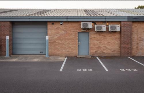Slough Trading Estate, 882 Plymouth Road, Slough, SL1