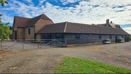 The Mill Barn, Medbury Farm, Medbury Lane, Elstow, Bedford, MK42