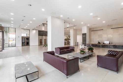 100 Avebury Boulevard, Milton Keynes, MK9