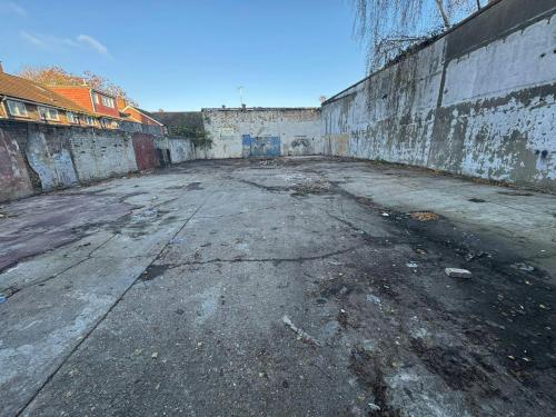 98-100 Windmill Lane, Stratford, London, E15