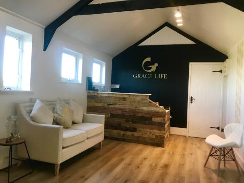 Unit 4 Freemantle Park Farm, Cottington Hill, Hannington, Tadley, RG26