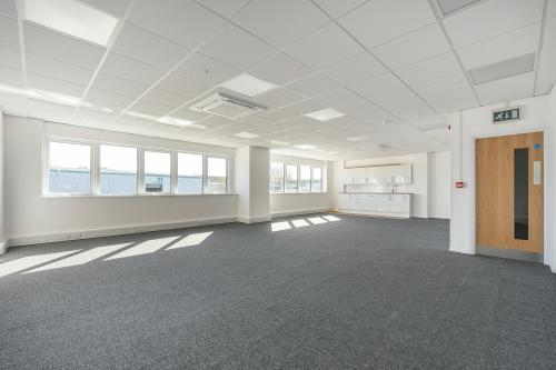Unit 15, Mead Lane Industrial Estate, Merchant Drive, Hertford, SG13