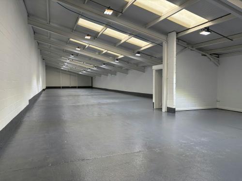 Unit 31, Phoenix Distribution Park, Phoenix Way, Hounslow, TW5