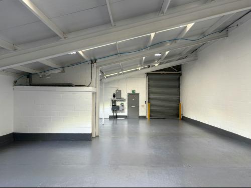 Unit 31, Phoenix Distribution Park, Phoenix Way, Hounslow, TW5