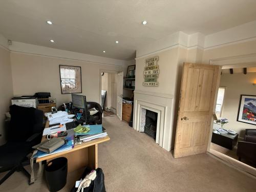 Vine House, 41 Portsmouth Road, Cobham, KT11