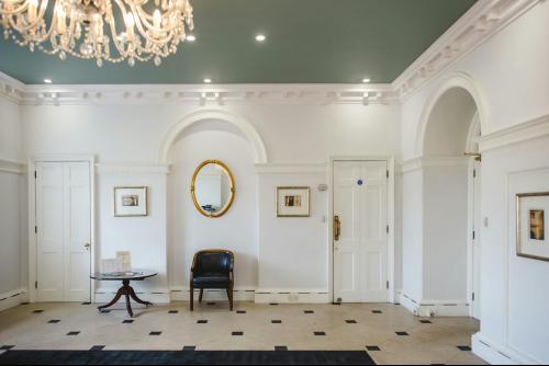 Cams Hall, Cams Hill, Fareham, PO16