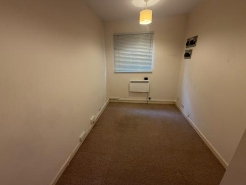 32 Avebury Avenue, Tonbridge, TN9