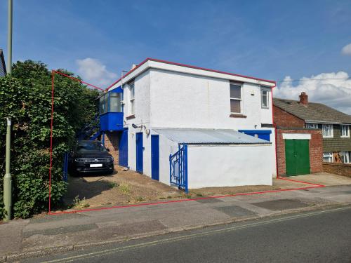 83A Stakes Road, Waterlooville, PO7