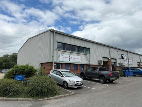 6, The Galloway Centre, Express Way, Newbury, RG14