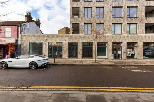 61 Wallis Road, Hackney Wick, London, E9