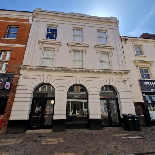 10 High Street, Banbury, OX16