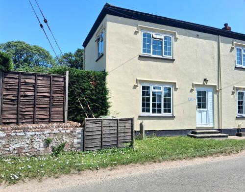 Chequers Bothy, East Lexham, PE32