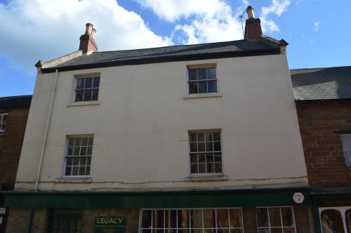 9A High Street West, Uppingham, Oakham, LE15