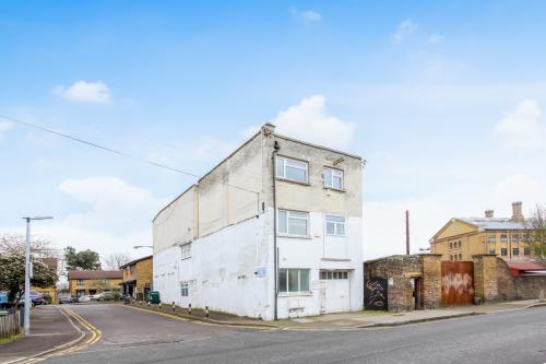 215, Lyham Road, Brixton, London, SW2