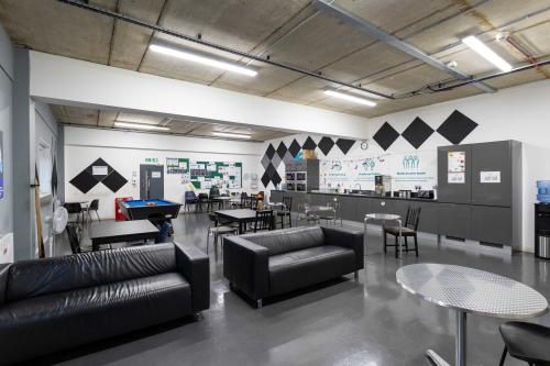Unit 1, Acre Road, Reading, RG2
