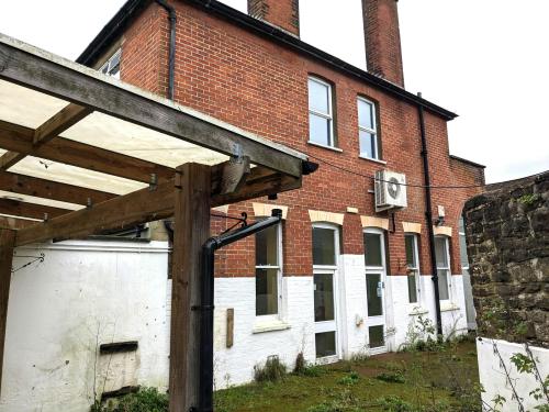 Former Nursery, 106-108 High Street, Godalming, GU7