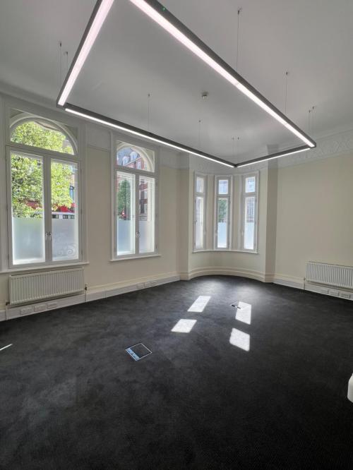 De Walden Court, 85 New Cavendish Street, Marylebone, London, W1W