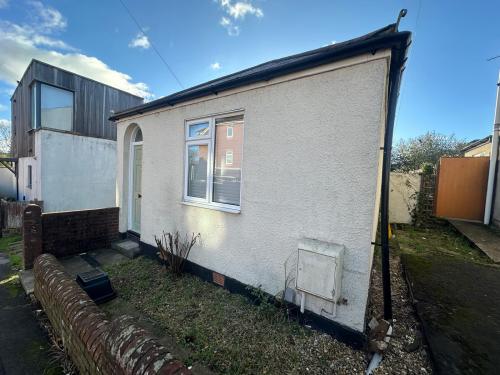 1 Brickfield Road, Southampton, SO17