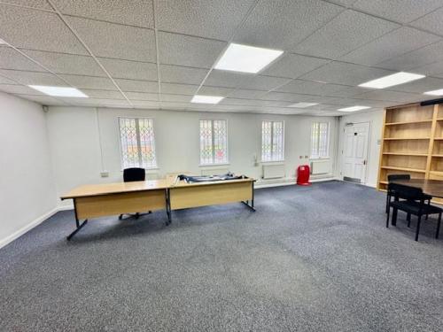 Unit 8 The Courtyard, Meadowbank, Furlong Road, Bourne End, SL8