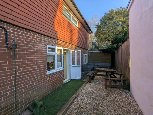 The Surgery On The Green, Elstead, Godalming, GU8