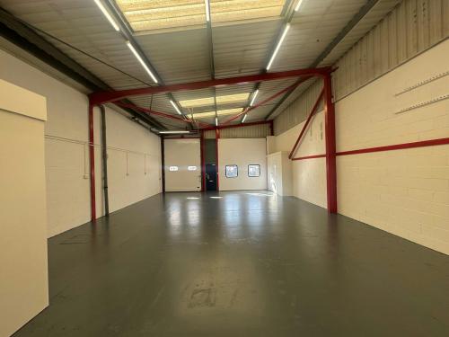 Unit 17, Hawthorn Centre, Elmgrove Road, Harrow, HA1