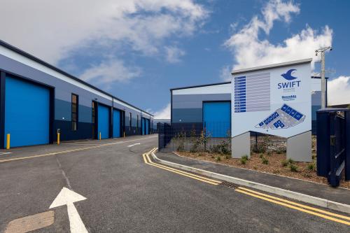 Unit 12, Swift Business Park, Creek Way, Rainham, RM13
