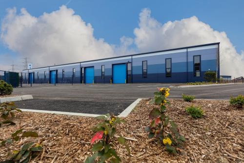 Unit 12, Swift Business Park, Creek Way, Rainham, RM13