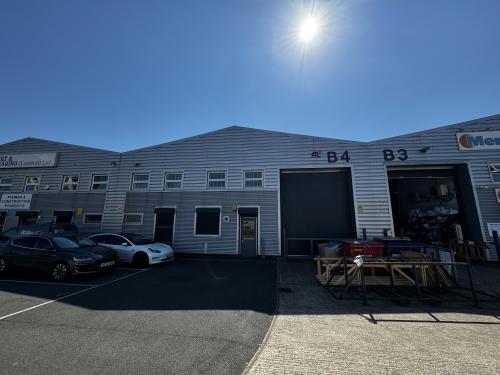 B2, Valleylink Trade Park, Meridian Way, Enfield, EN3