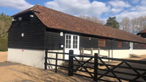 Unit C2 Moor Hall, Sandhawes Hill, Dormansland, East Grinstead, RH19