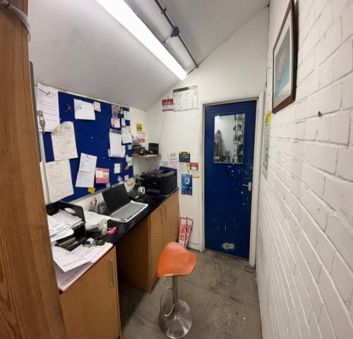 22A Holmethorpe Avenue, Redhill, RH1