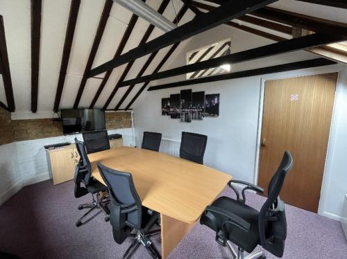 21 Timber Lane, Caterham, CR3