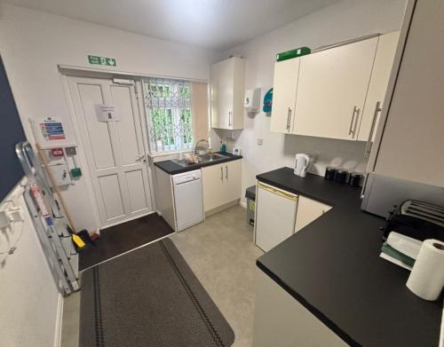 89 High Street, Caterham, CR3