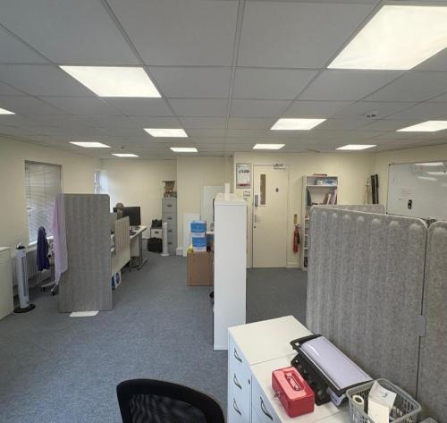 101 Victoria Road, Horley, Surrey, RH6