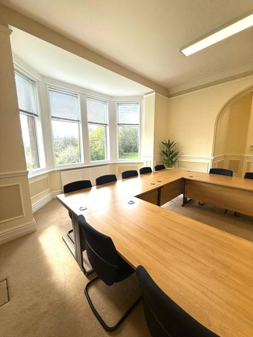 F12, Bletchingley Road, Nutfield, Surrey, RH1
