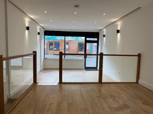 18 Godstone Road, Caterham, CR3