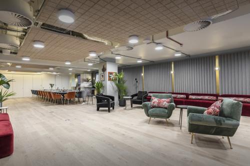 33 Broadwick Street, London, W1F