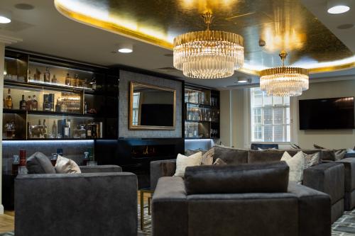 64 North Row, London, W1K