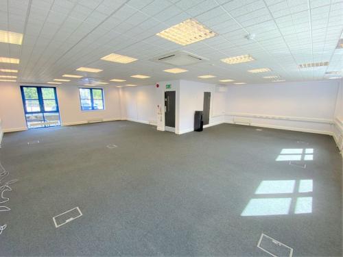 Units 1, 2, 3 Canal Court, Brentford, TW8