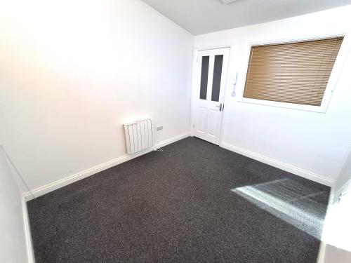 Room 8 Tavistock Yard, 58 Tavistock Street, Bedford, MK40