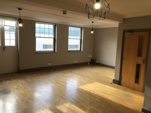6 Masons Yard, St James, London, SW1Y